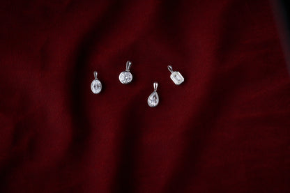 1ct LG Round Brilliant Cut Bezel Pendant