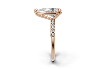 Pear Cut Diamond Engagement Ring with Shoulder Diamonds