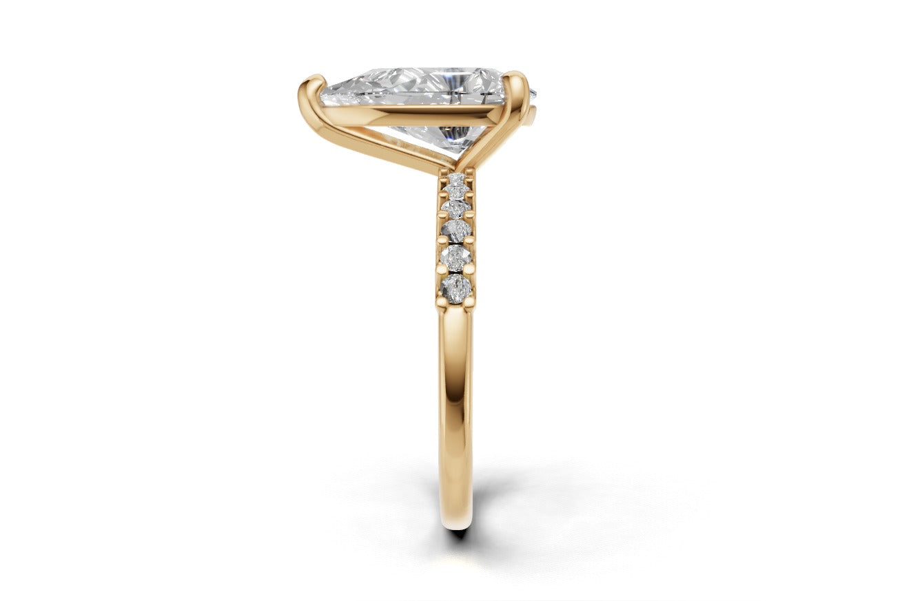 Pear Cut Diamond Engagement Ring with Shoulder Diamonds